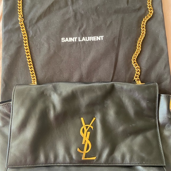 YSL Saint Laurent Medium Soft Kate Reversible Purse. Excellent condition! - Picture 2 of 8